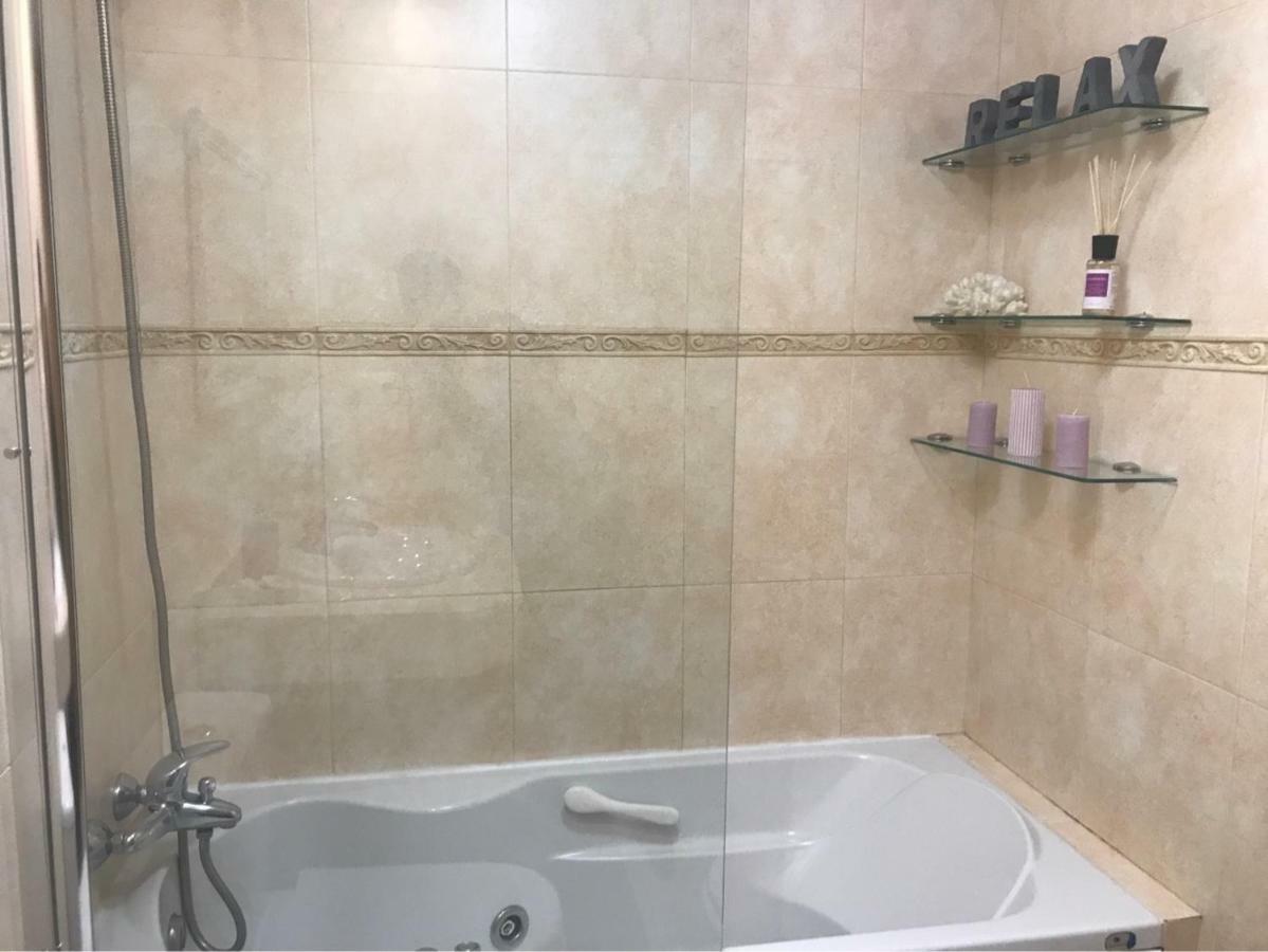 Apartamento Paseo Maritimo Antonio Banderas Малага Екстер'єр фото